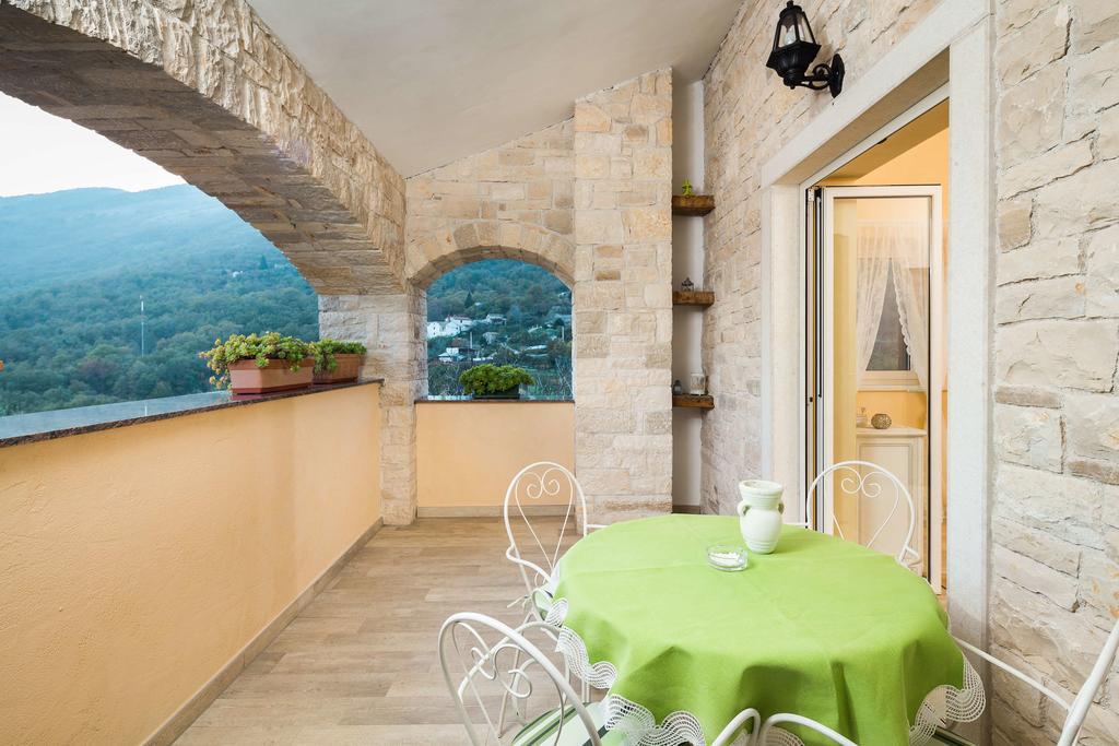 Villa Stonegate Estate - Bonus, Dvije Vile Jedna Cijena! Opatija Exteriör bild